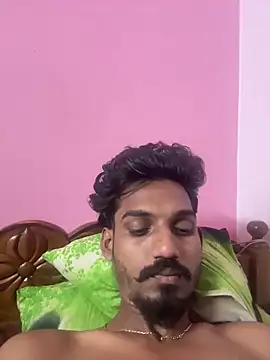 Snapshot of yo19boy chatting on December 22, 2025, 7:33 pm yo19boy online show from December 22, 2025, 7:33 pm