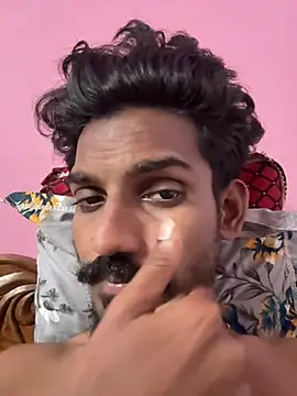 Snapshot of yo19boy chatting on February 13, 2026, 6:42 am yo19boy online show from February 13, 2026, 6:42 am