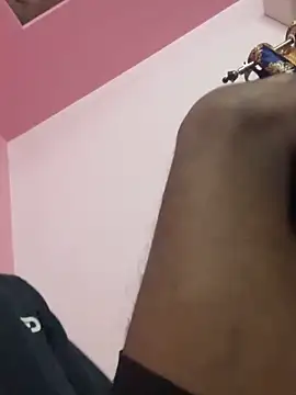 Snapshot of yo19boy chatting on February 20, 2026, 6:48 am yo19boy online show from February 20, 2026, 6:48 am