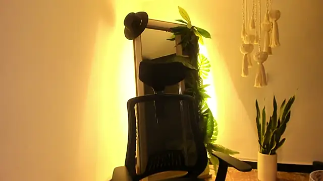 Mala Bad online show from March 12, 2025, 4:56 pm