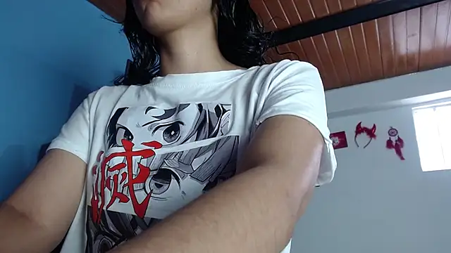 Snapshot of Nasty_019 chatting on November 18, 2025, 8:35 pm Nasty 019 online show from November 18, 2025, 8:35 pm