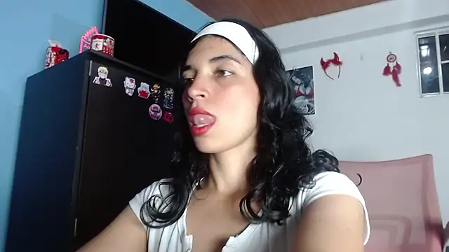 Snapshot of Nasty_019 chatting on December 4, 2025, 2:32 am Nasty 019 online show from December 4, 2025, 2:32 am