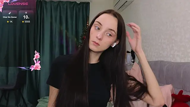 Silver rains online show from December 19, 2024, 12:56 am