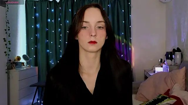 Silver rains online show from March 5, 2025, 12:44 pm