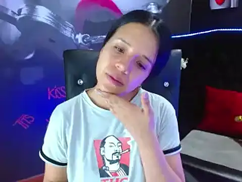 VALERY MEER online show from December 6, 2024, 11:44 am