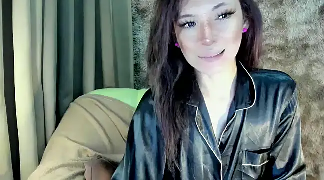 Rhianna wilson online show from February 18, 2025, 9:42 pm