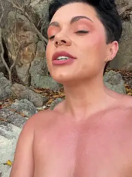 LukeLouHarvey online show from February 21, 2025, 1:22 am