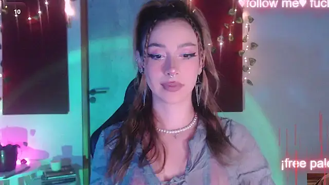 Snapshot of sakura_beauty chatting on October 5, 2025, 4:33 am sakura beauty online show from October 5, 2025, 4:33 am