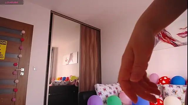 Bellaysensual online show from March 14, 2025, 12:18 pm