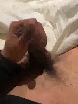 juniiorre online show from March 9, 2026, 12:20 pm