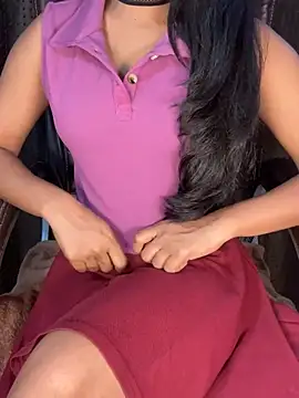 Snapshot of SCHOOL_Girl_0 chatting on February 3, 2025, 9:52 am SCHOOL Girl 0 online show from February 3, 2025, 9:52 am