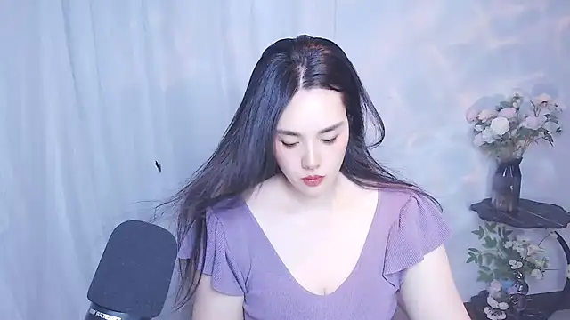 SHY- -girl online show from May 14, 2026, 7:37 am