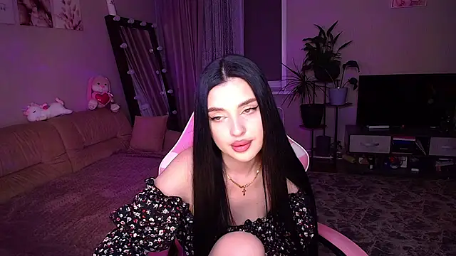   Malika   online show from November 9, 2025, 3:21 pm