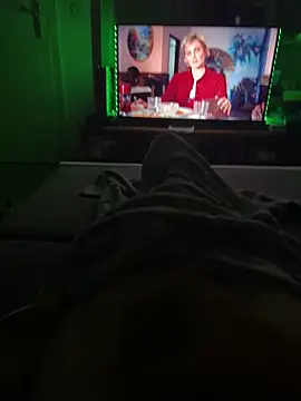 David19932908 online show from December 4, 2024, 9:24 pm