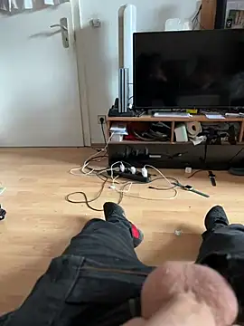 David19932908 online show from January 13, 2025, 2:32 pm