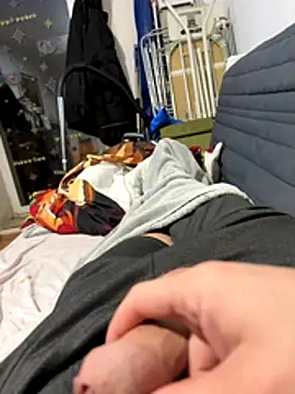 David19932908 online show from November 17, 2025, 9:20 pm