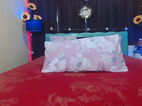 UrAsianPrincessDanie online show from February 13, 2026, 4:25 pm