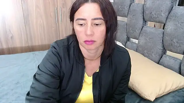 sara hott 1 online show from March 20, 2025, 4:20 pm