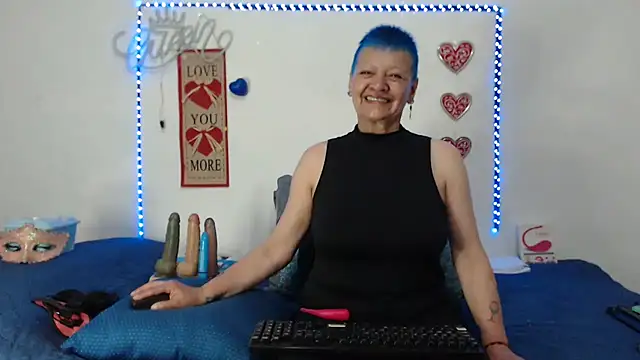 loquitaqueen011 online show from March 7, 2025, 7:16 pm