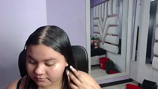 Snapshot of ValenTitis chatting on October 25, 2025, 9:09 pm ValenTitis online show from October 25, 2025, 9:09 pm