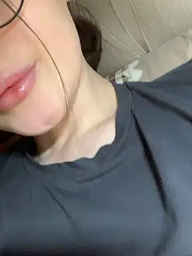 MiaBlossom online show from January 29, 2025, 9:07 pm