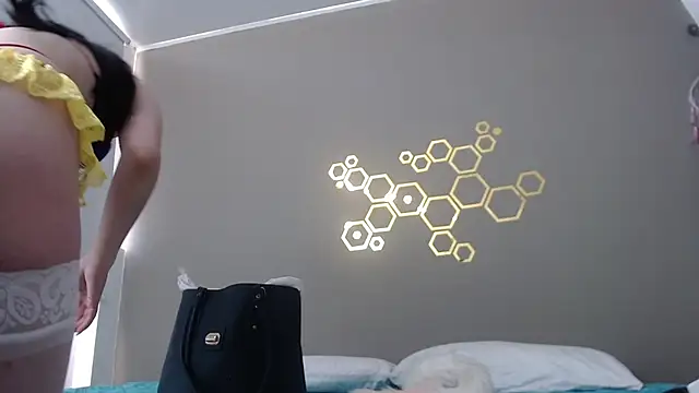 Snapshot of adriscute chatting on January 12, 2025, 10:12 pm adriscute online show from January 12, 2025, 10:12 pm