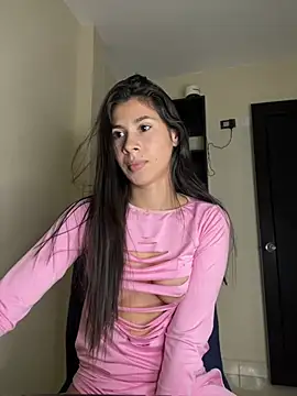 Snapshot of alia_bashar chatting on January 25, 2025, 9:36 am alia bashar online show from January 25, 2025, 9:36 am