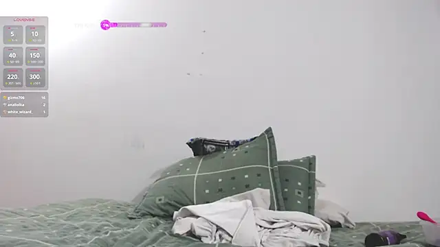 zohe  online show from March 19, 2025, 3:19 pm