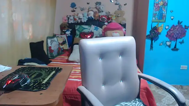 milfeddy  online show from November 8, 2025, 8:18 pm