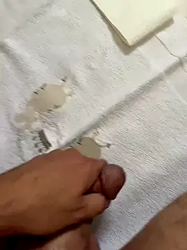 Snapshot of KielerMen chatting on September 16, 2025, 1:12 pm KielerMen online show from September 16, 2025, 1:12 pm