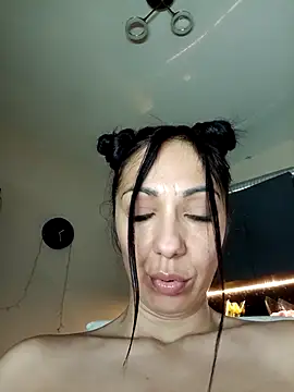 Snapshot of LeticiaWoods chatting on March 17, 2025, 10:27 am LeticiaWoods online show from March 17, 2025, 10:27 am