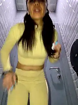 Snapshot of LeticiaWoods chatting on November 26, 2025, 9:21 am LeticiaWoods online show from November 26, 2025, 9:21 am