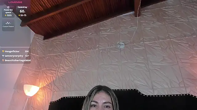 JennyRouse01 online show from March 9, 2025, 5:28 pm