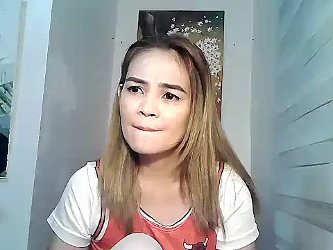 Kisses-13 online show from February 2, 2025, 2:02 pm