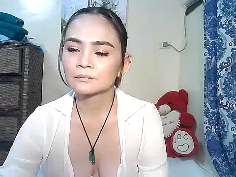 Kisses-13 online show from November 15, 2025, 1:51 pm