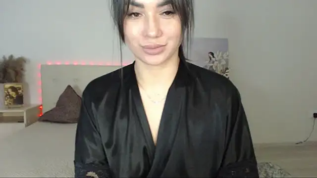 RoxannePure online show from February 21, 2025, 8:40 am