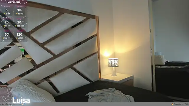 Snapshot of Naughty__Mom chatting on December 18, 2024, 4:06 pm Naughty Mom online show from December 18, 2024, 4:06 pm