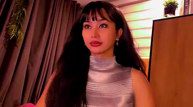 YOURCRISTINAS online show from January 16, 2025, 12:45 am