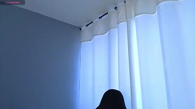 BrookeMiller online show from November 18, 2025, 7:18 pm