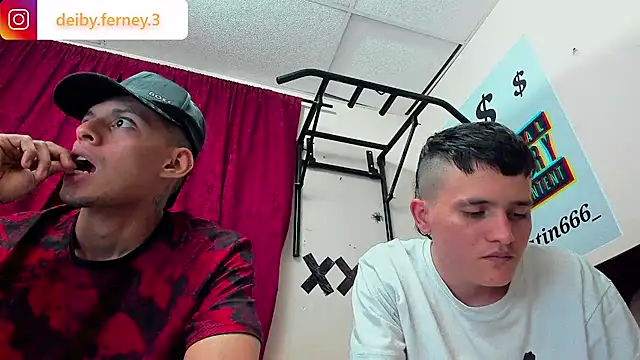 davidlatin66 online show from February 10, 2025, 3:03 am