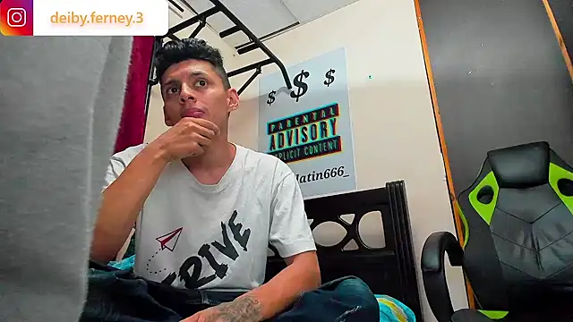 davidlatin66 online show from March 2, 2025, 4:07 am