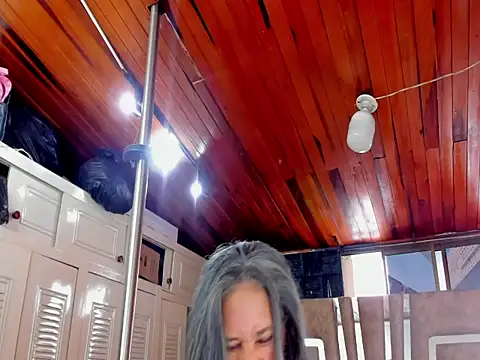 cute sassy online show from September 28, 2025, 4:34 pm