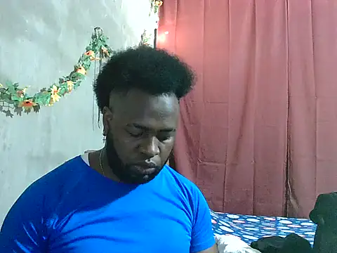 2ocmaxi online show from February 27, 2026, 10:10 pm