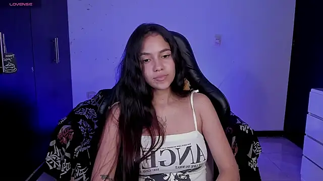 Snapshot of Sallye_ chatting on November 10, 2025, 6:23 am Sallye online show from November 10, 2025, 6:23 am