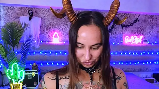 Cool Freak  online show from September 22, 2025, 10:39 am