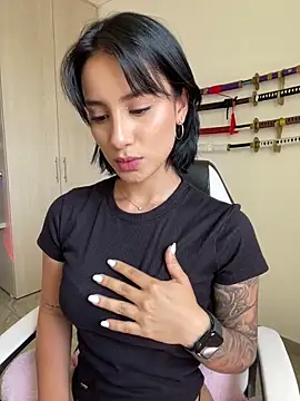 Snapshot of Ale_Lewis chatting on December 3, 2024, 6:38 pm Ale Lewis online show from December 3, 2024, 6:38 pm