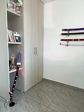 Snapshot of Ale_Lewis chatting on December 6, 2024, 5:00 pm Ale Lewis online show from December 6, 2024, 5:00 pm