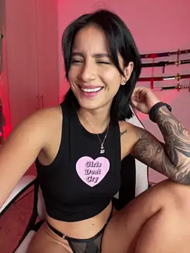 Snapshot of Ale_Lewis chatting on January 6, 2025, 12:27 am Ale Lewis online show from January 6, 2025, 12:27 am