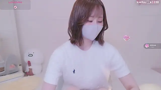 Yuu  k online show from May 18, 2026, 3:07 pm
