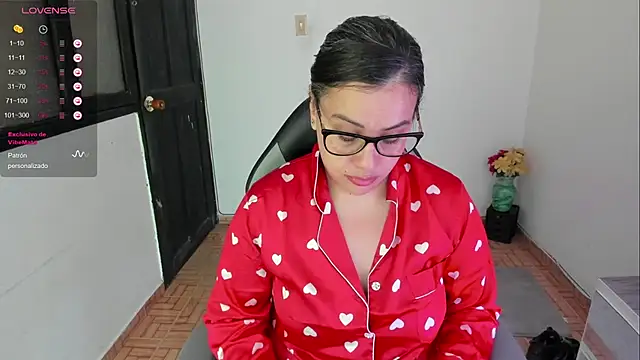 Snapshot of smile_sweetpao chatting on January 19, 2025, 6:42 am smile sweetpao online show from January 19, 2025, 6:42 am